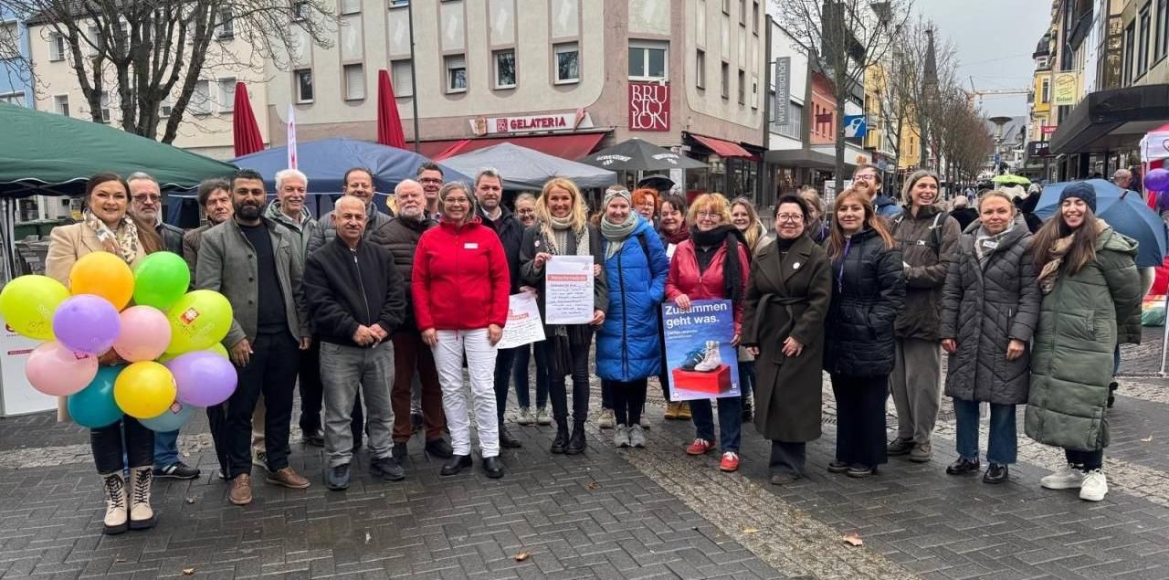 Aktionstag gegen Rassismus auf dem Luisenplatz in Neuwied
