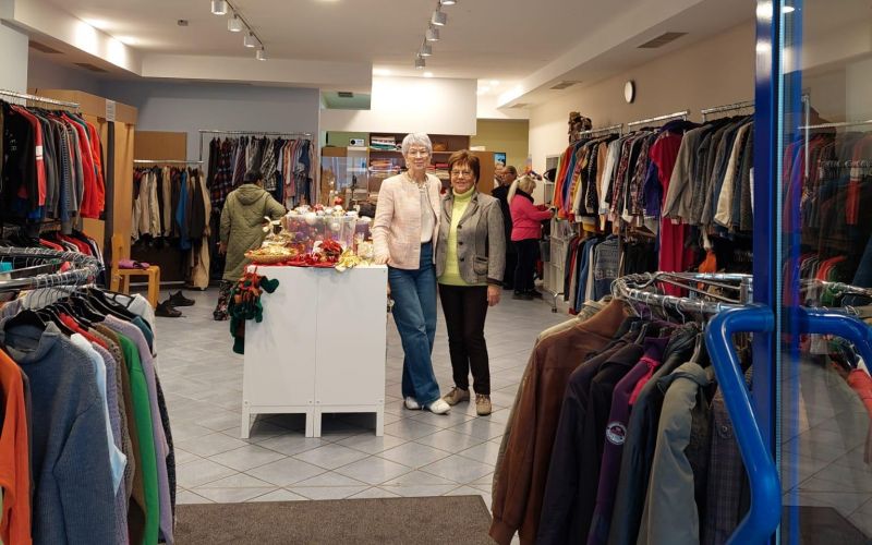 CarLa Secondhand — Wiedereröffnung am 25.11.2025