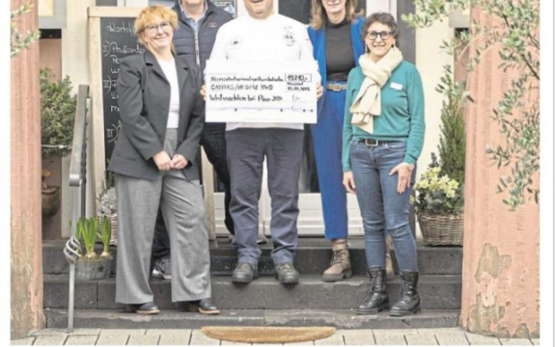 Gastronom Pino spendet an Caritas und Hospiz